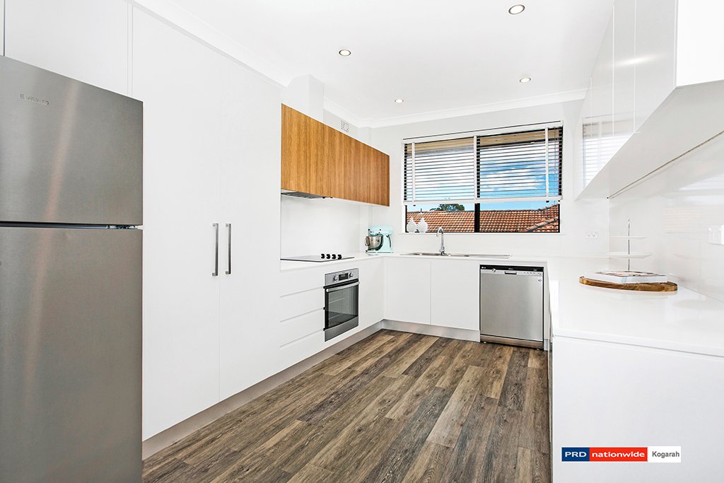 11/16 Jubilee Avenue CARLTON 2