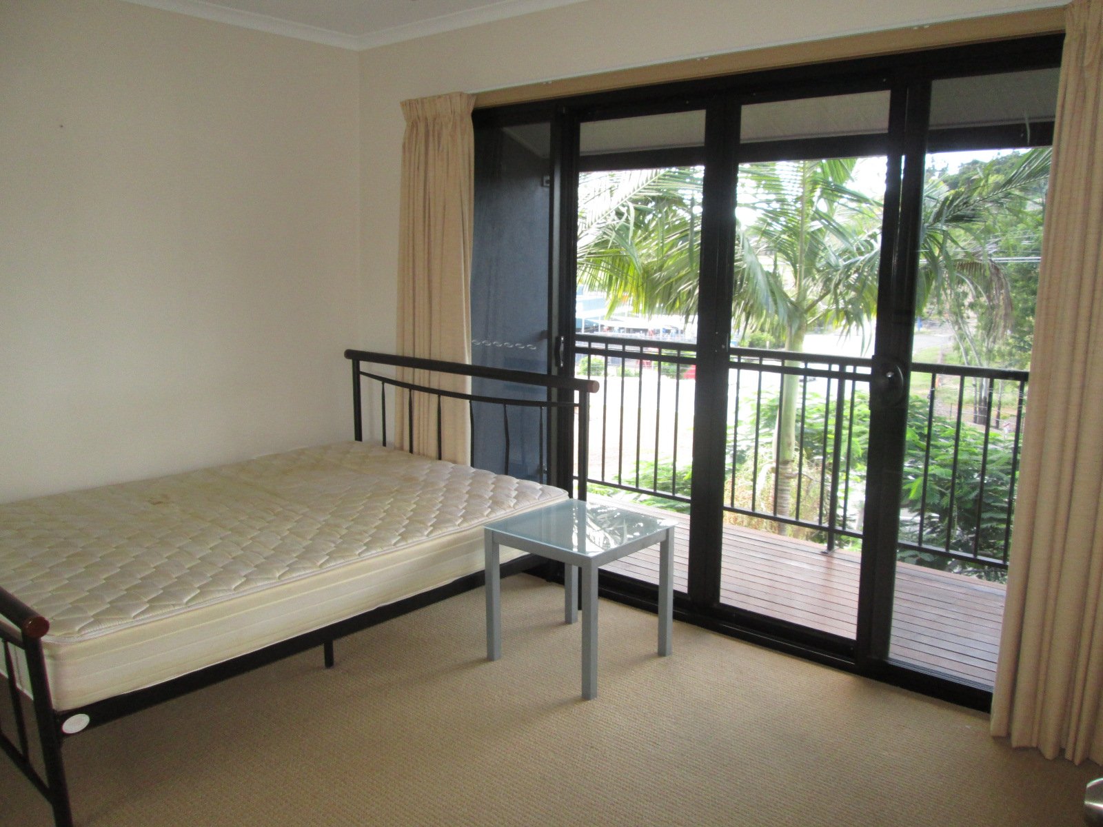 11/164 Shute Harbour Road CANNONVALE 6