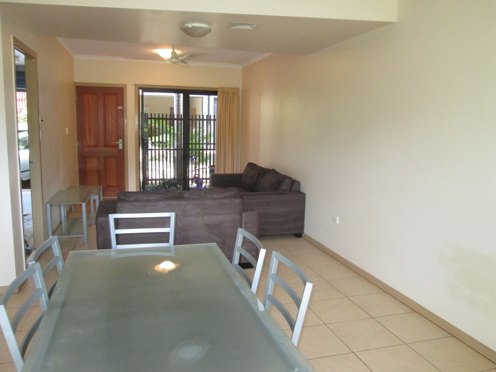 11/164 Shute Harbour Road CANNONVALE 11