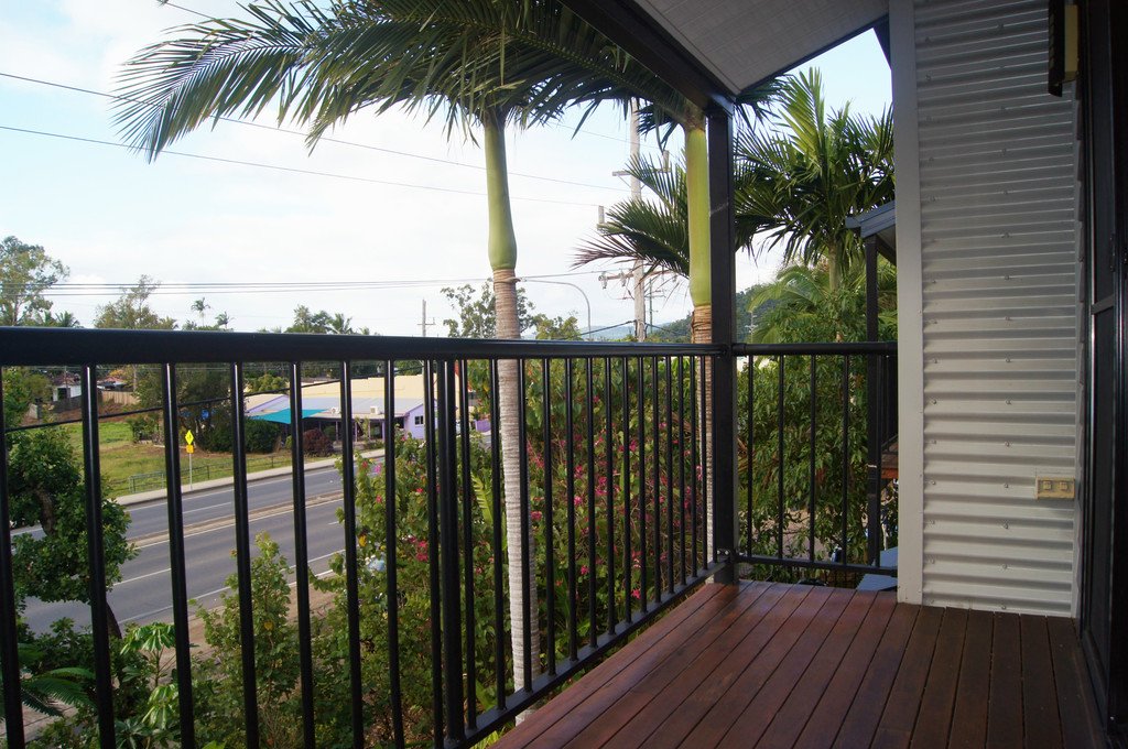 11/164 Shute Harbour Road CANNONVALE 11