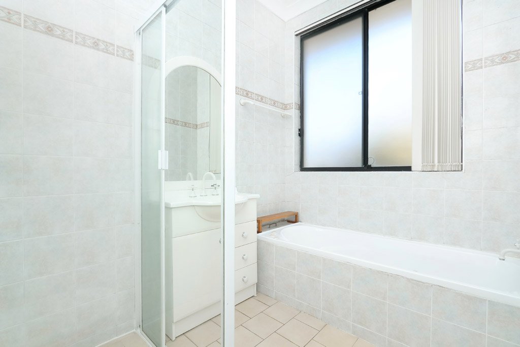 1/1166 Forest Road LUGARNO 5