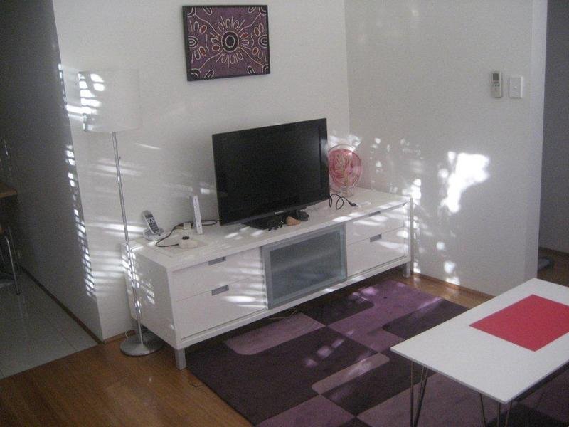 Gallery: 1/117 Park Street