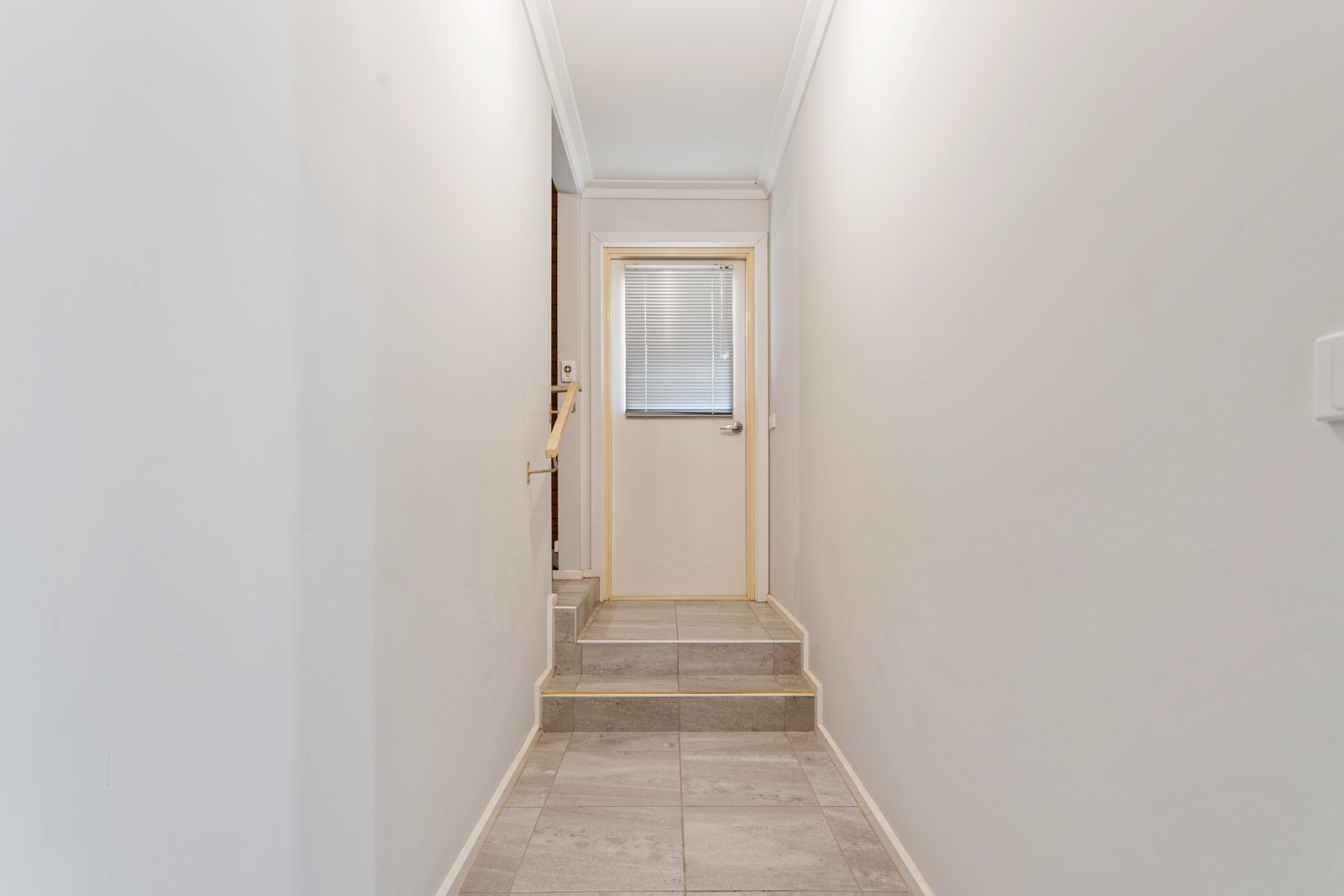 1/117 St Aidans Road KENNINGTON 8