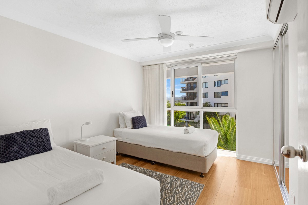 11/170-180 The Esplanade Burleigh Heads 13
