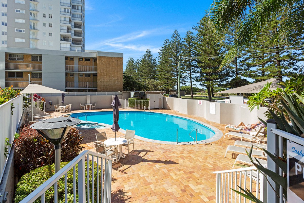 11/170-180 The Esplanade Burleigh Heads 16