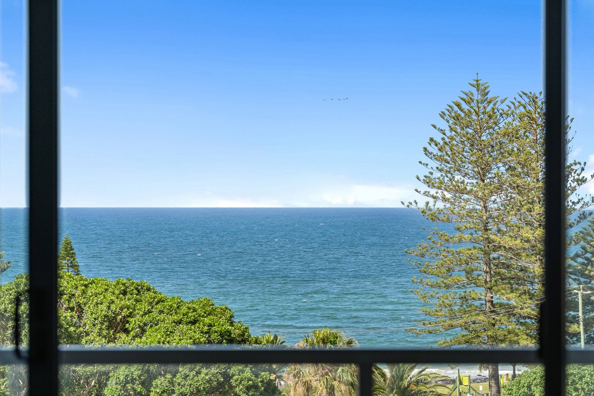 1117/1 Ocean Street BURLEIGH HEADS 2