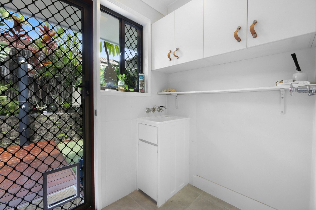 11/172 Barrier Reef Drive Mermaid Waters 16