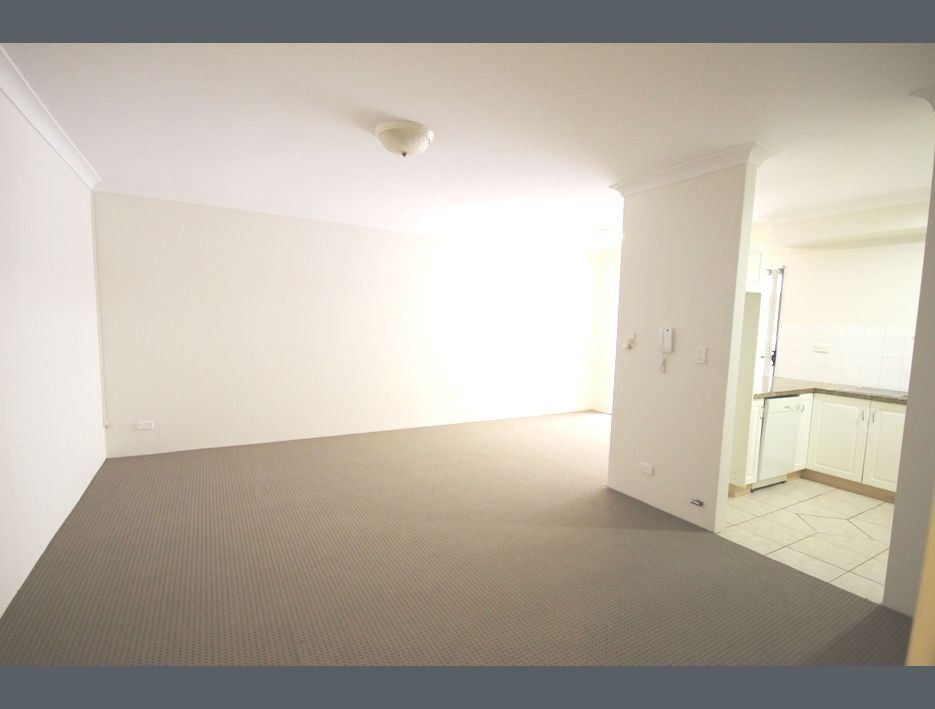 11/18-22 West Street HURSTVILLE 4