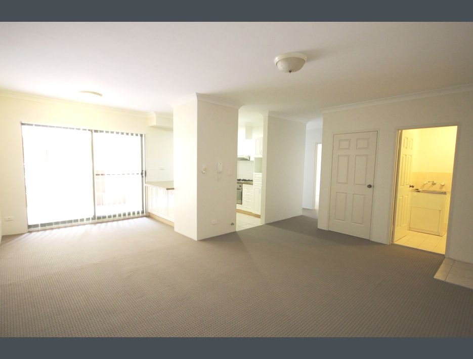 11/18-22 West Street HURSTVILLE 5