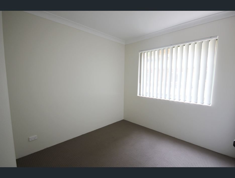 11/18-22 West Street HURSTVILLE 7
