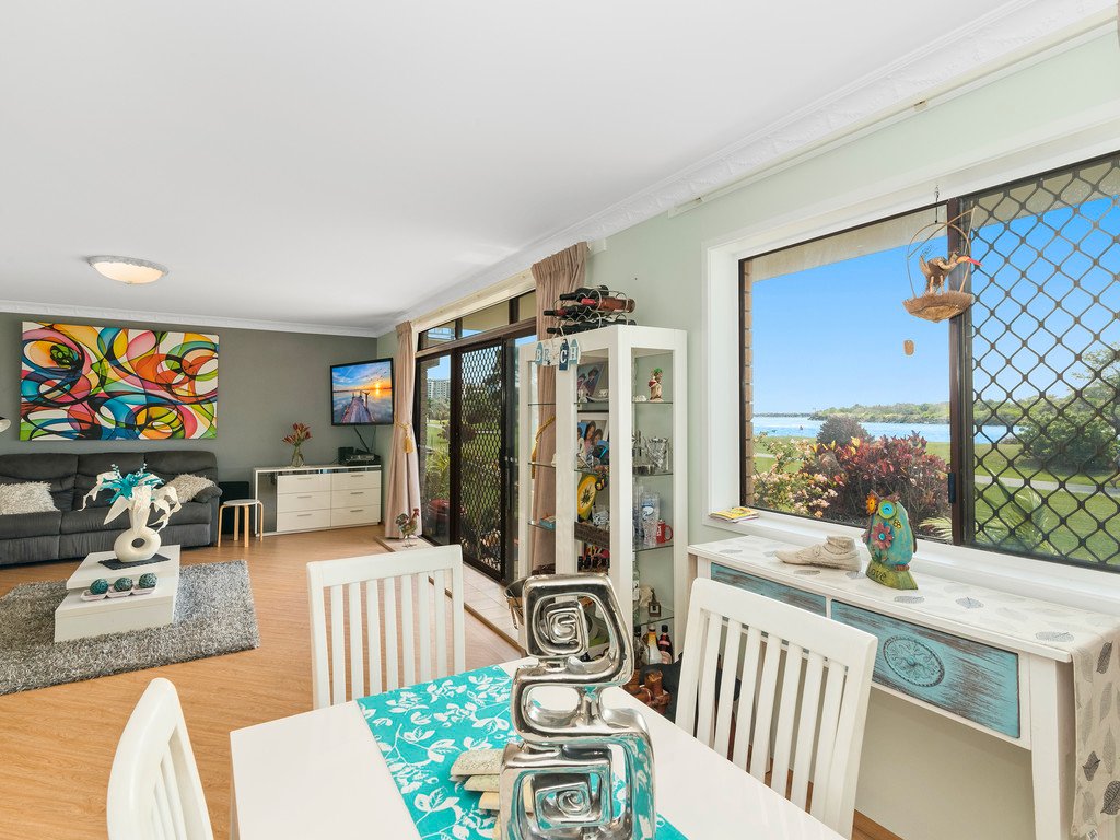 11/18 Endeavour Pde  TWEED HEADS 2