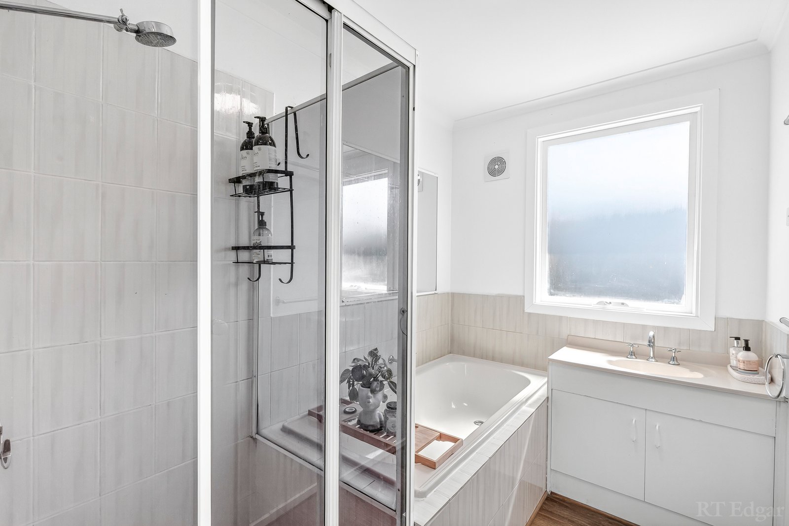 Real Estate and Property in 1/118 Fenwick Street, Portarlington, VIC