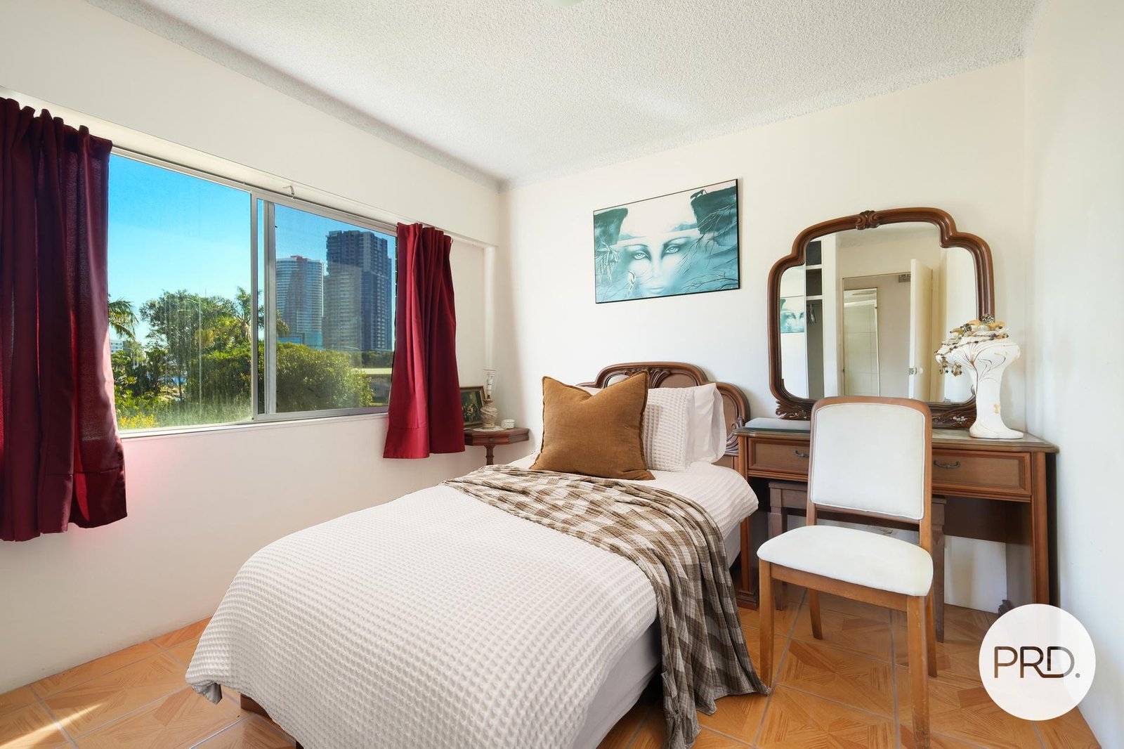 11/18 Queen Street SOUTHPORT 4