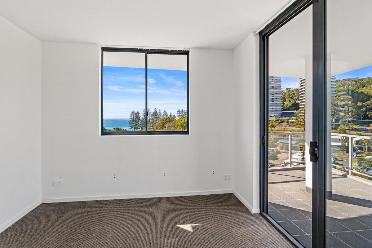 1118/1 Ocean Street BURLEIGH HEADS 7