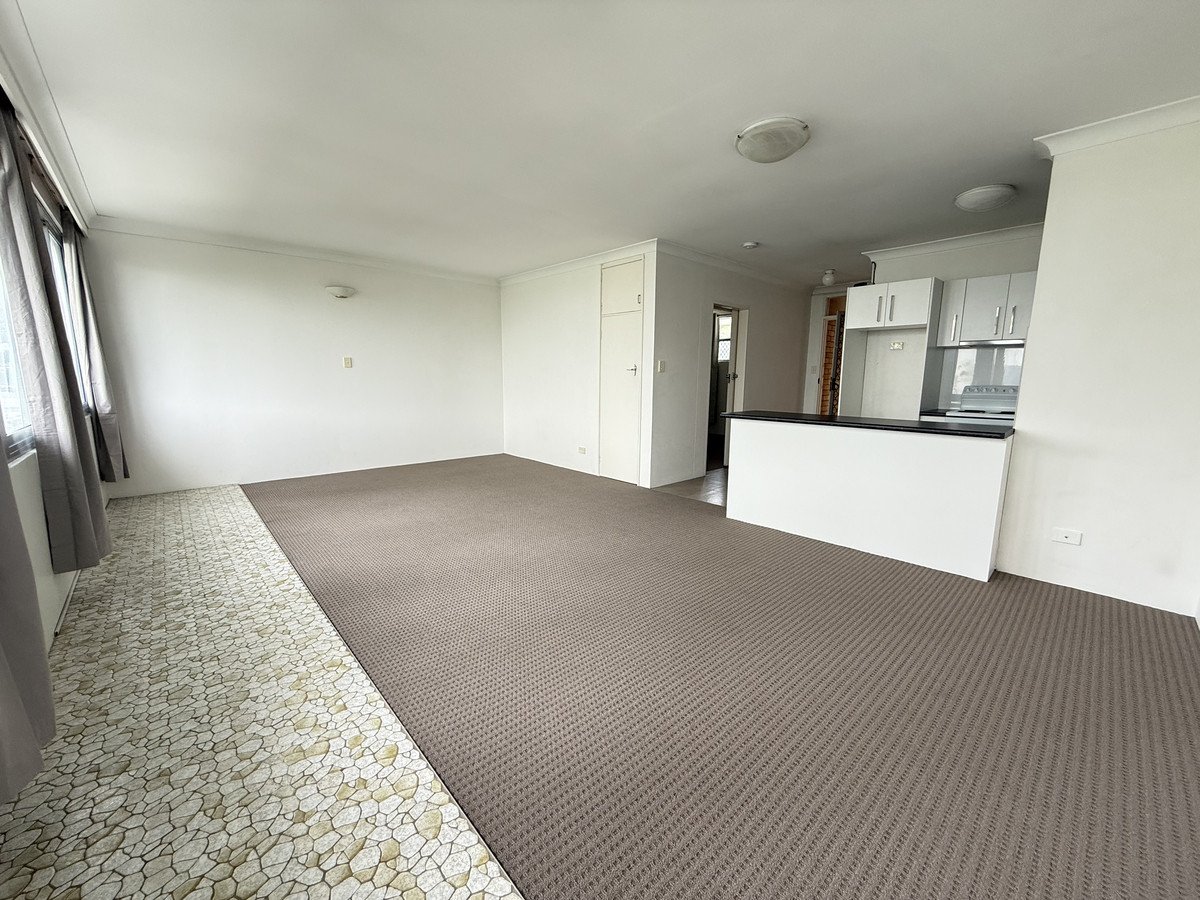 11/182 The Esplanade Burleigh Heads 4