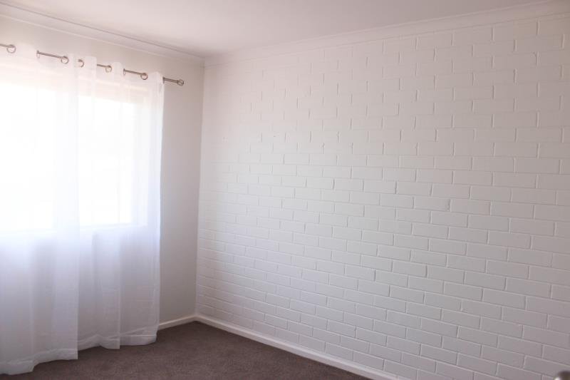 11/189 Lake Albert Road KOORINGAL 3