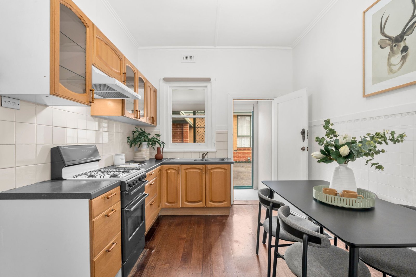 Gallery: 1/119 Burlington Street