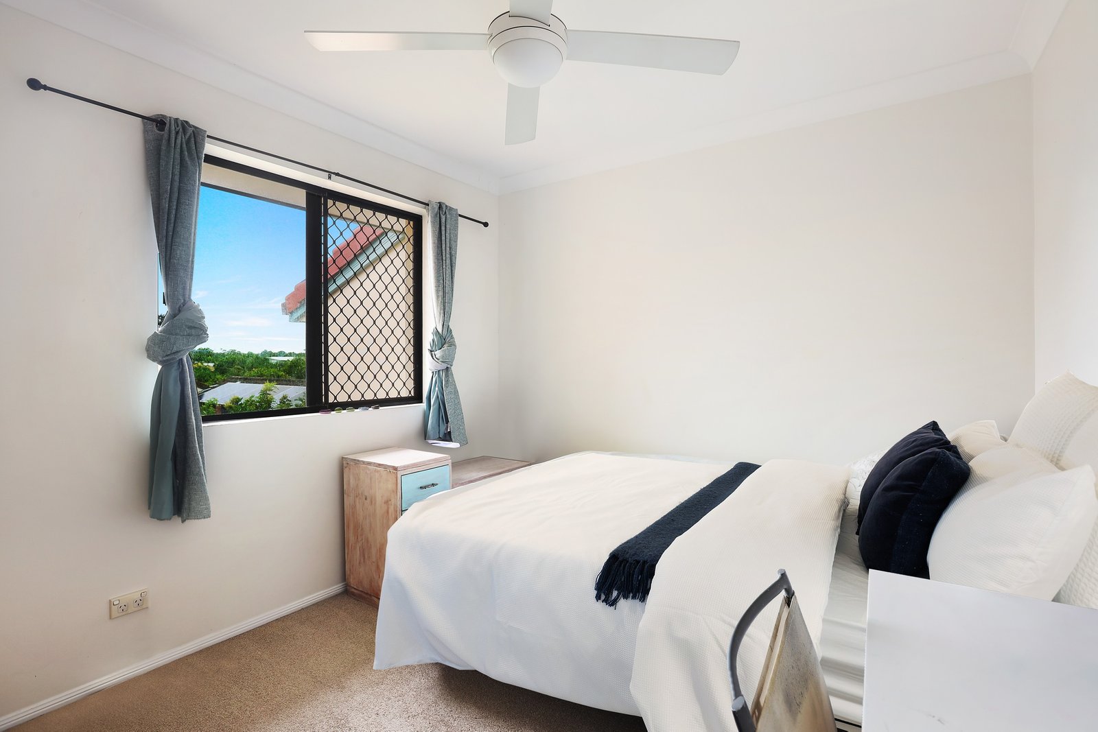 11/19 Lloyd Street SOUTHPORT 4