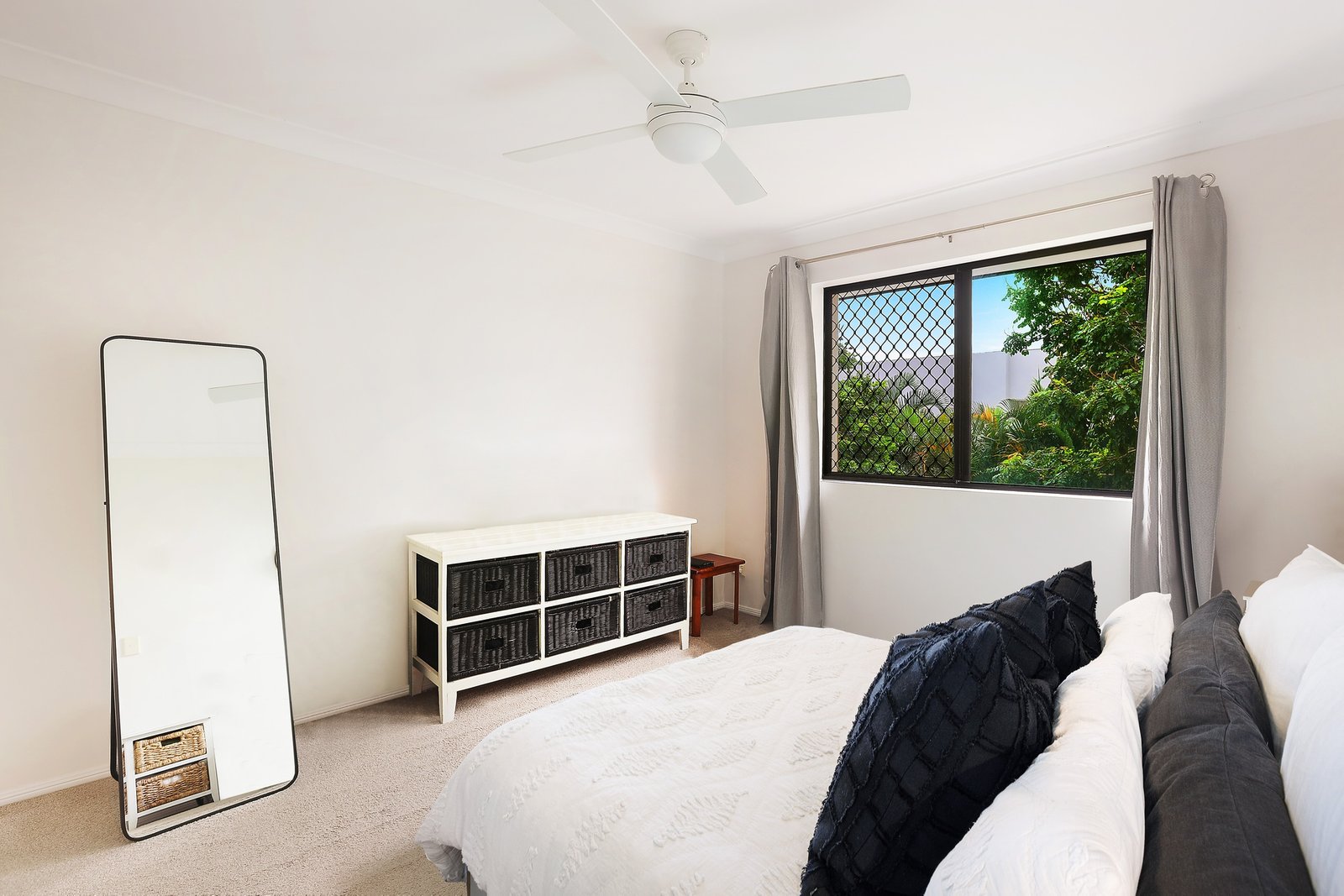 11/19 Lloyd Street SOUTHPORT 5