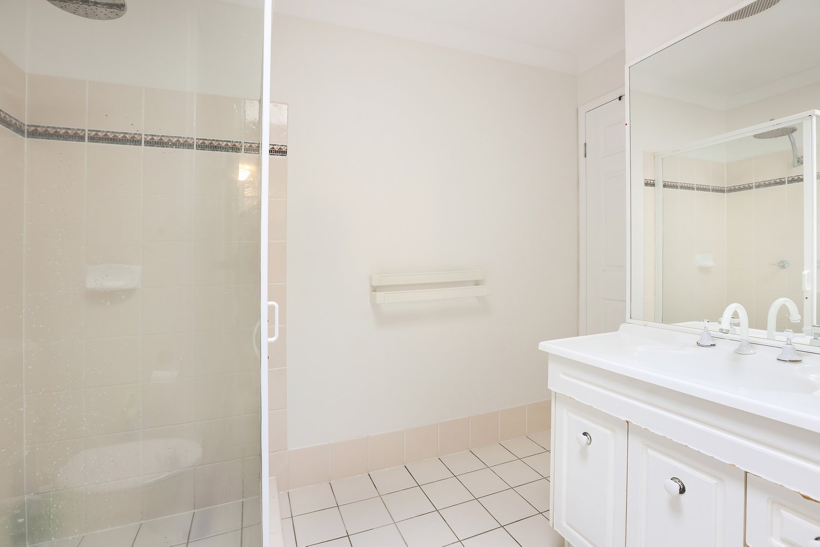 11/19 Lloyd Street SOUTHPORT 6