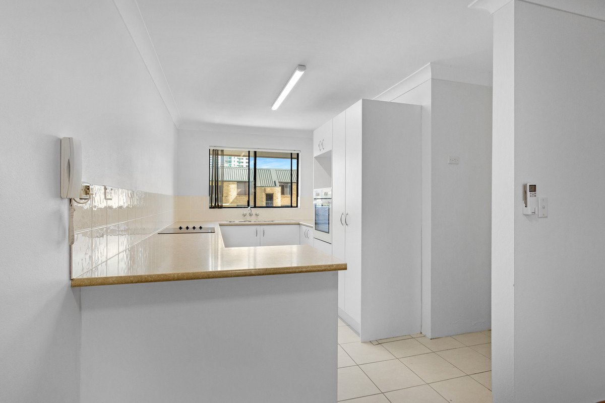 11/1931 Gold Coast Highway Burleigh Heads 4