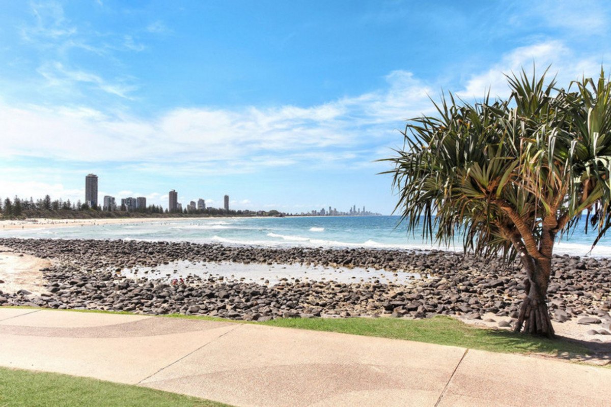 11/1931 Gold Coast Highway Burleigh Heads 15