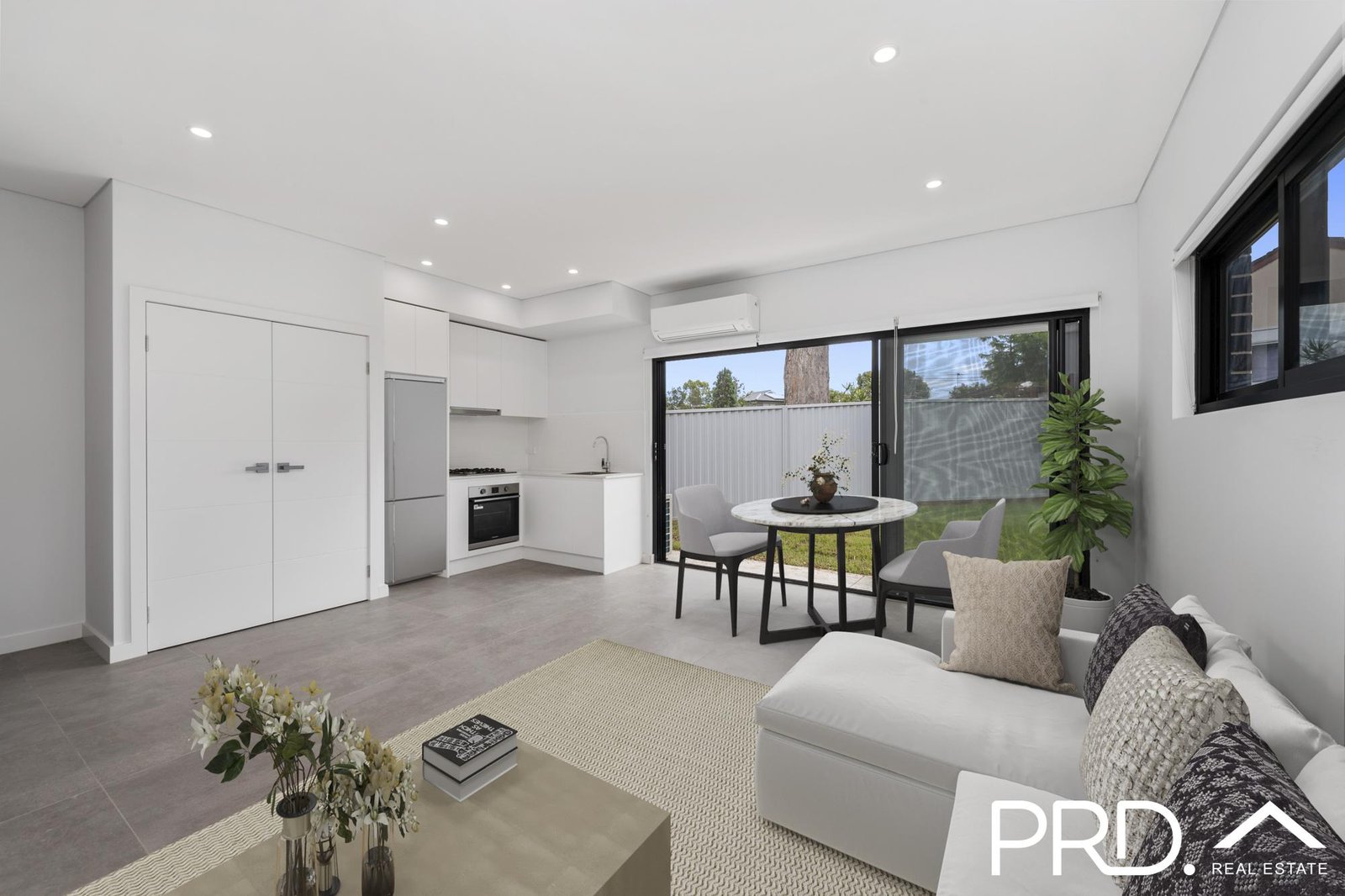1/11A Mactier Avenue MILPERRA 1