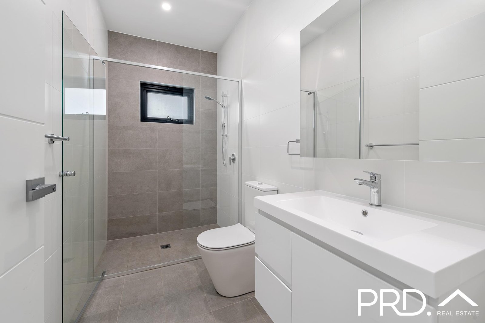 1/11A Mactier Avenue MILPERRA 3