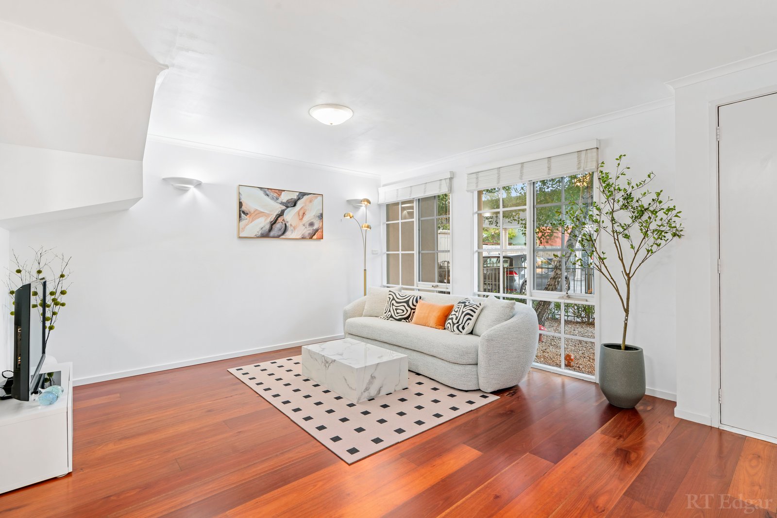 Real Estate and Property in 11/1A Ripley Grove, Caulfield North, VIC