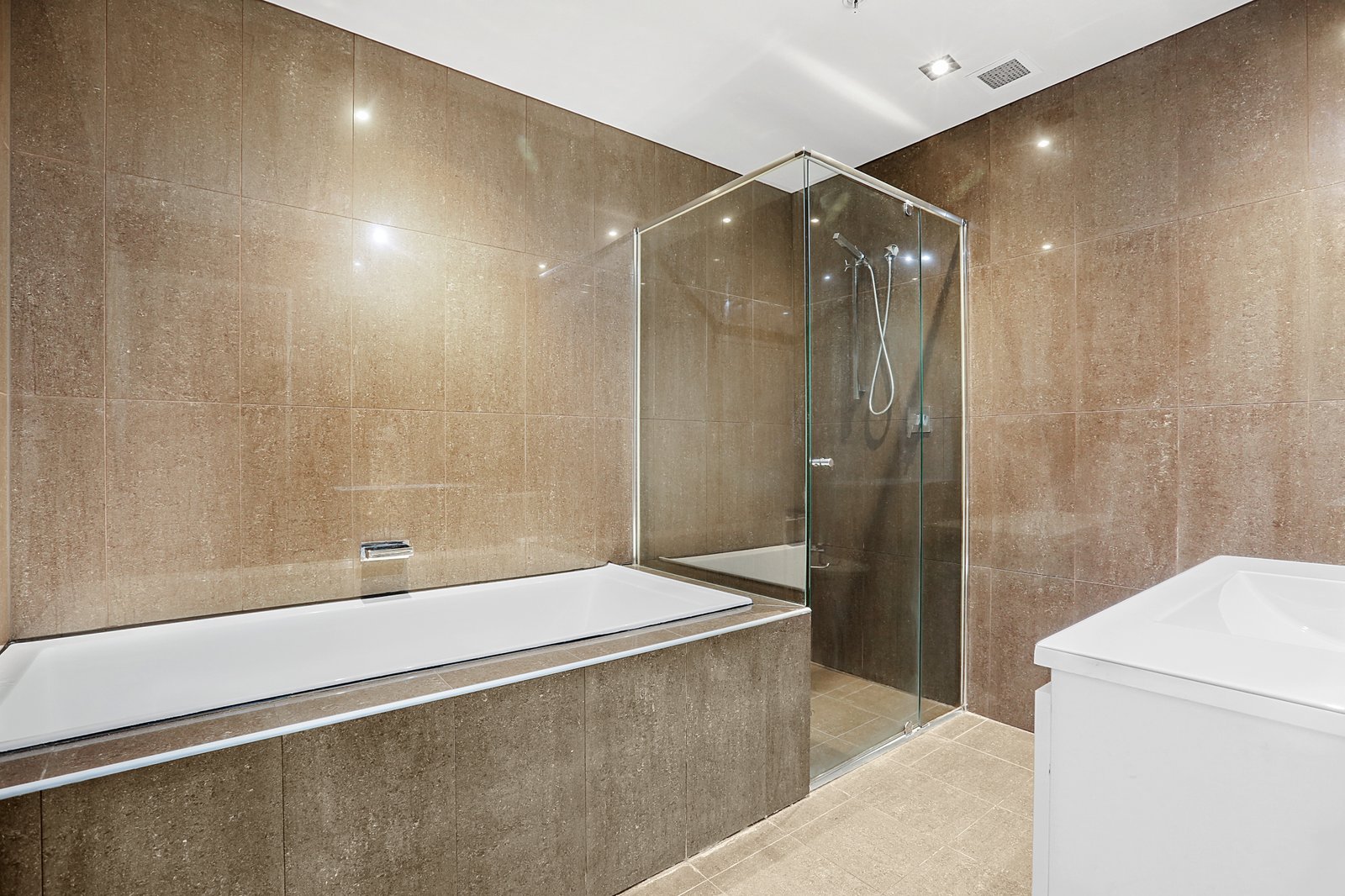 11/2-12 Young St  WOLLONGONG 4