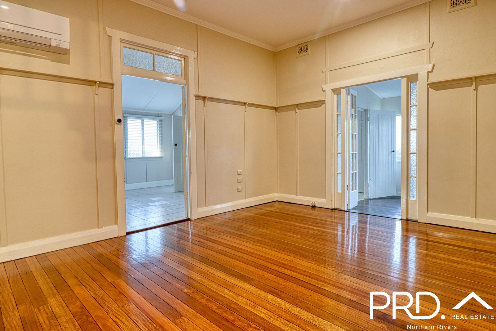 1/12-14 River Street CASINO 3