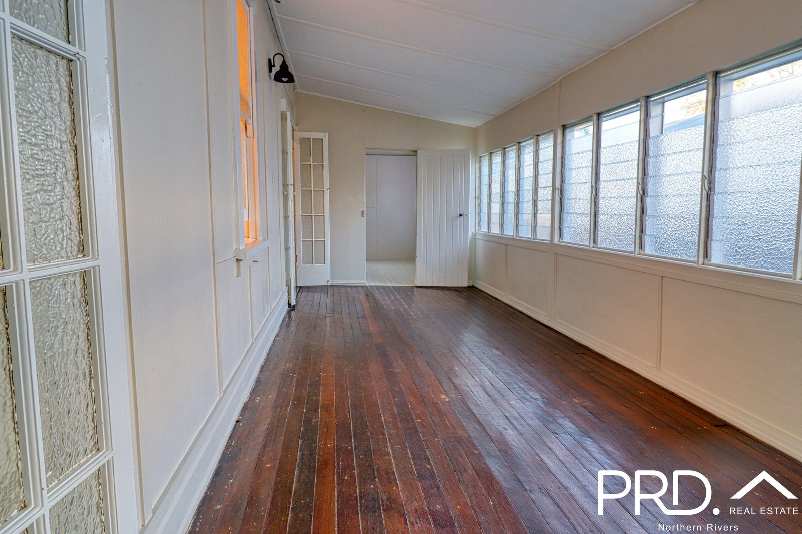 1/12-14 River Street CASINO 10