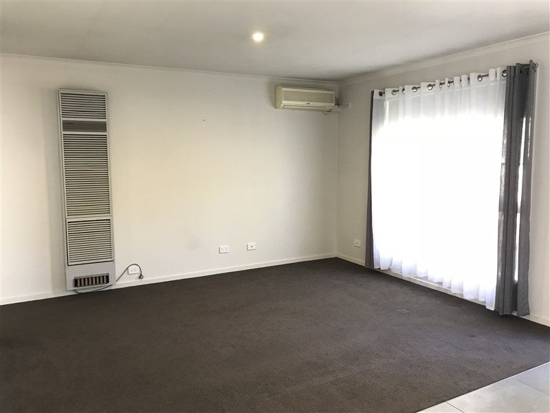 1/12-14 Truscott Street IRONBARK 2