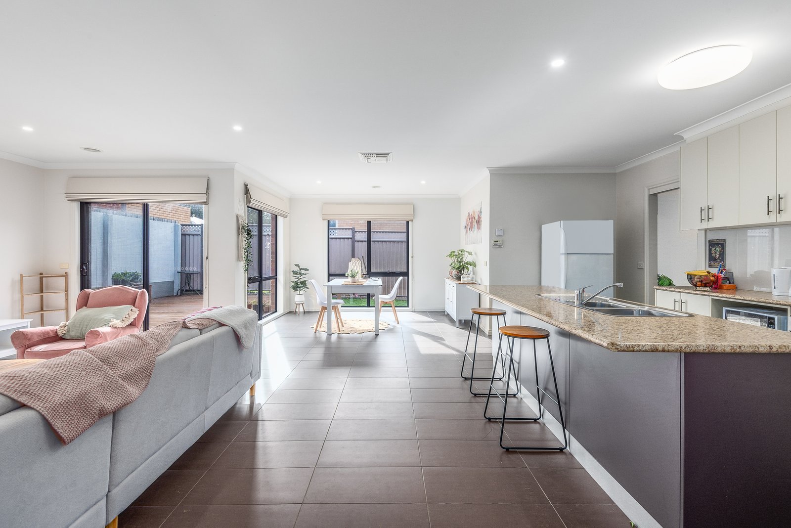 Gallery: 1/12 Alkoomi Avenue