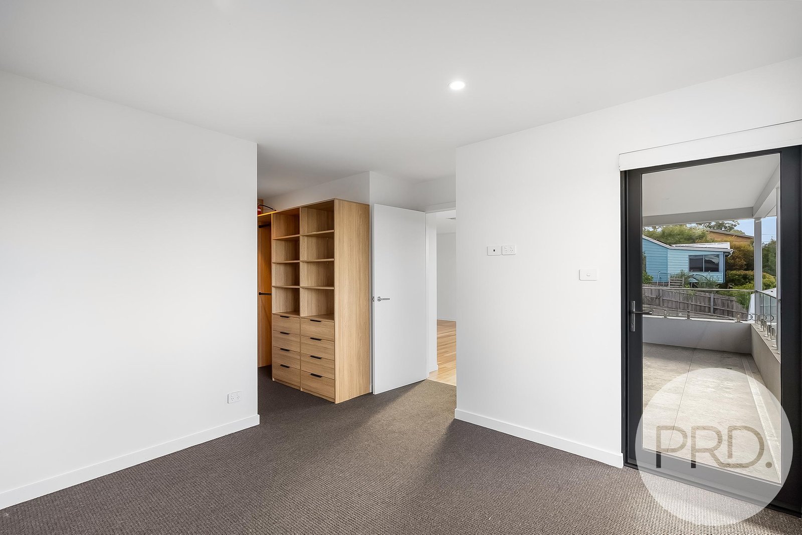 1/12 Auburn Road KINGSTON BEACH 9