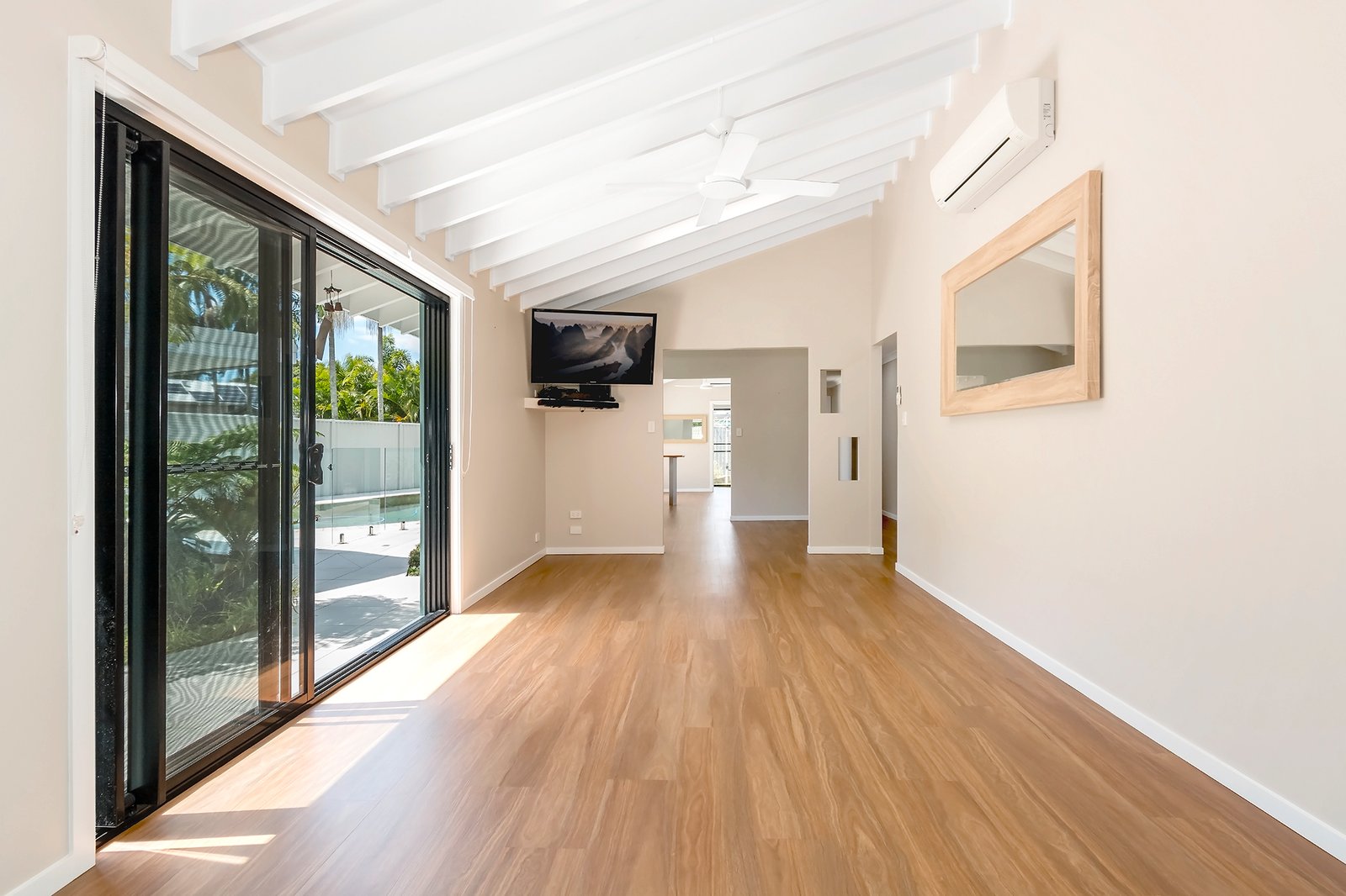 112 Bardon Avenue MIAMI 5