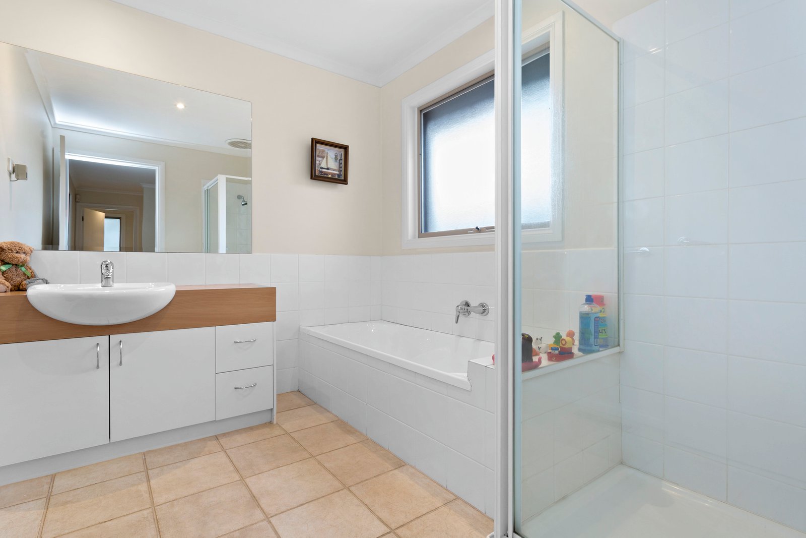 Real Estate and Property in 1/12 Begonia Road, Elsternwick, VIC