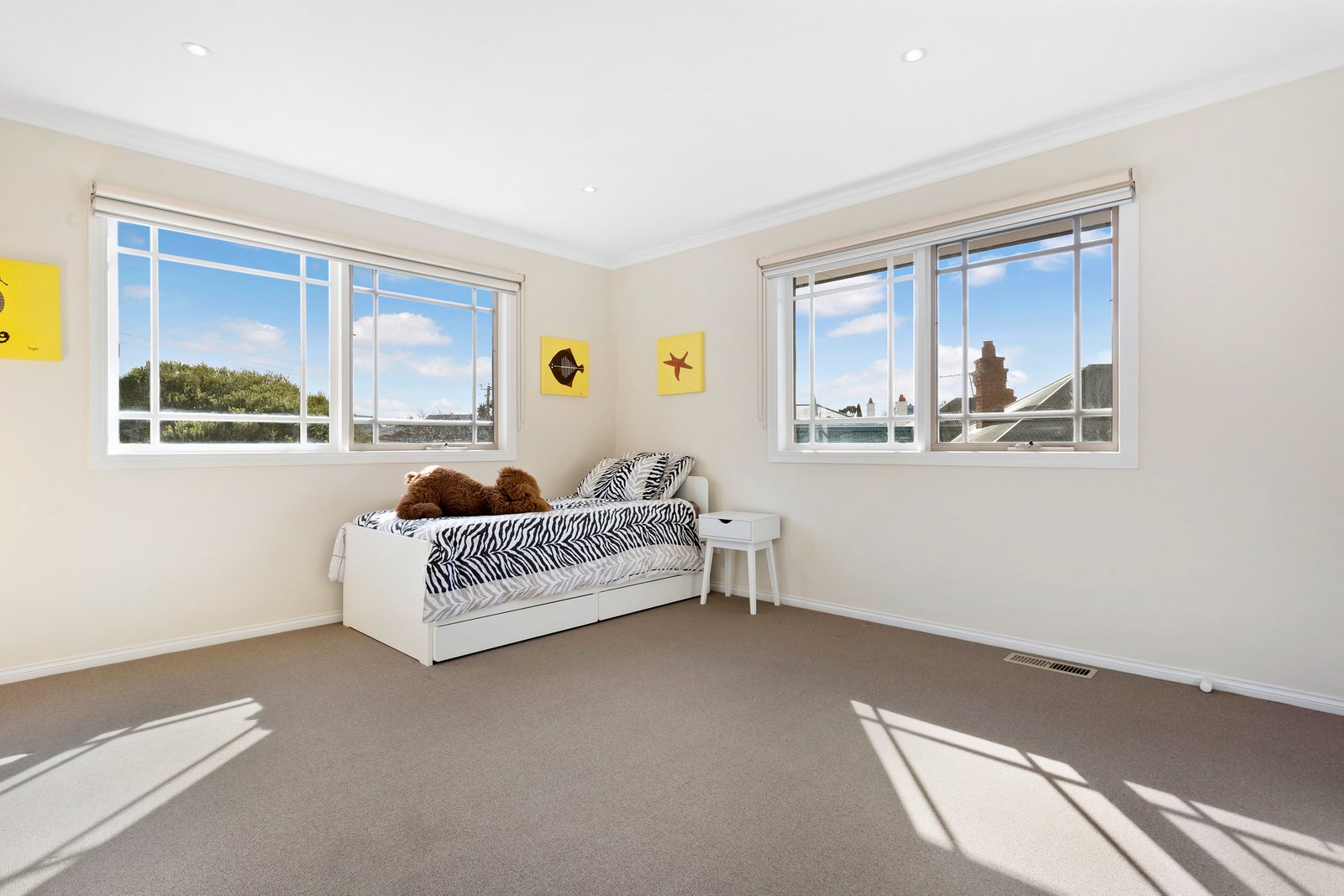 Real Estate and Property in 1/12 Begonia Road, Elsternwick, VIC