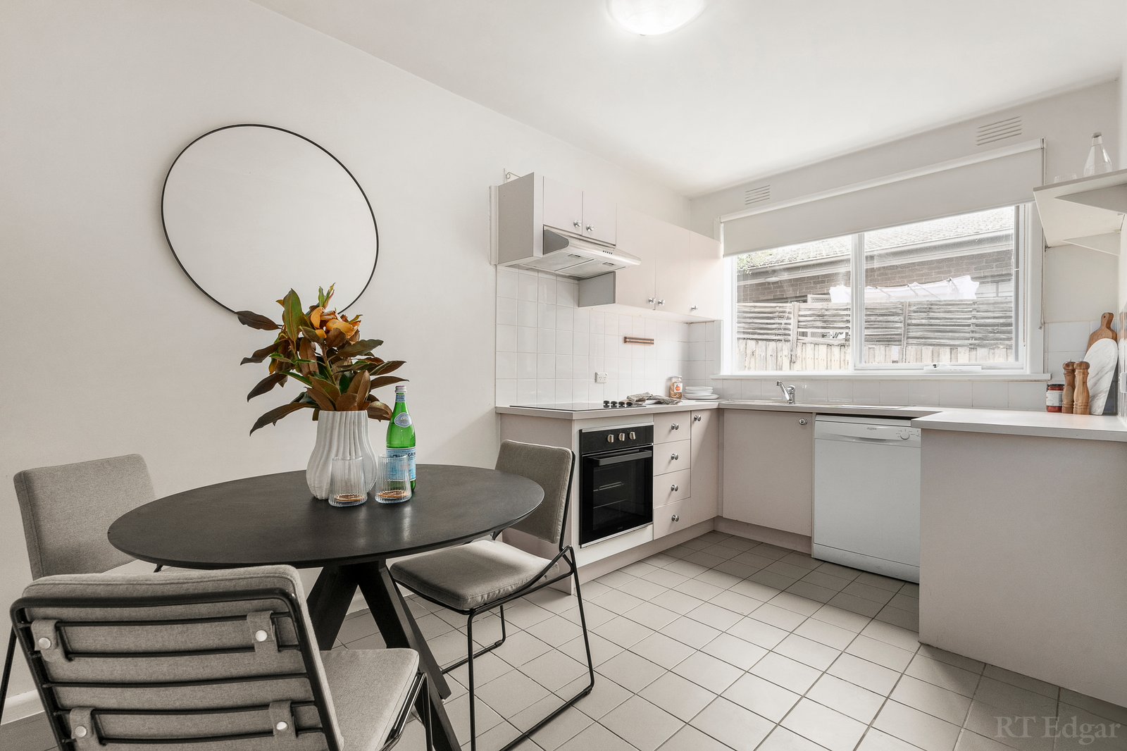 Real Estate and Property in 1/12 Belmont Avenue, Glen Iris, VIC