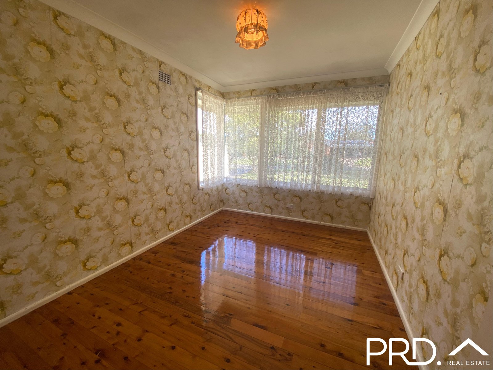 112 Belmont Road GLENFIELD 9