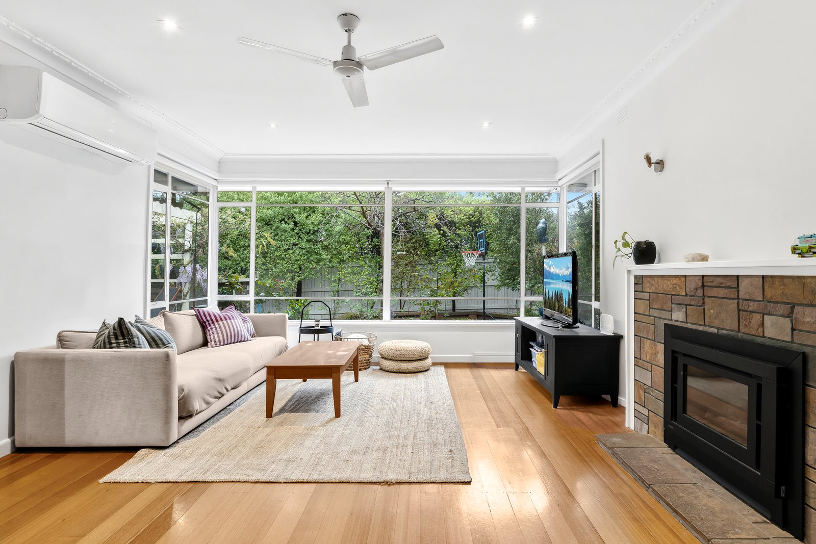 Gallery: 1/12 Bennett Avenue