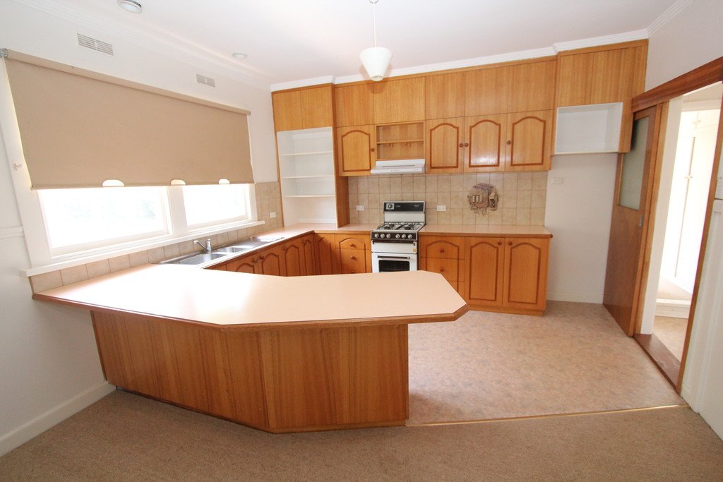 112 Beverin Street SEBASTOPOL 2