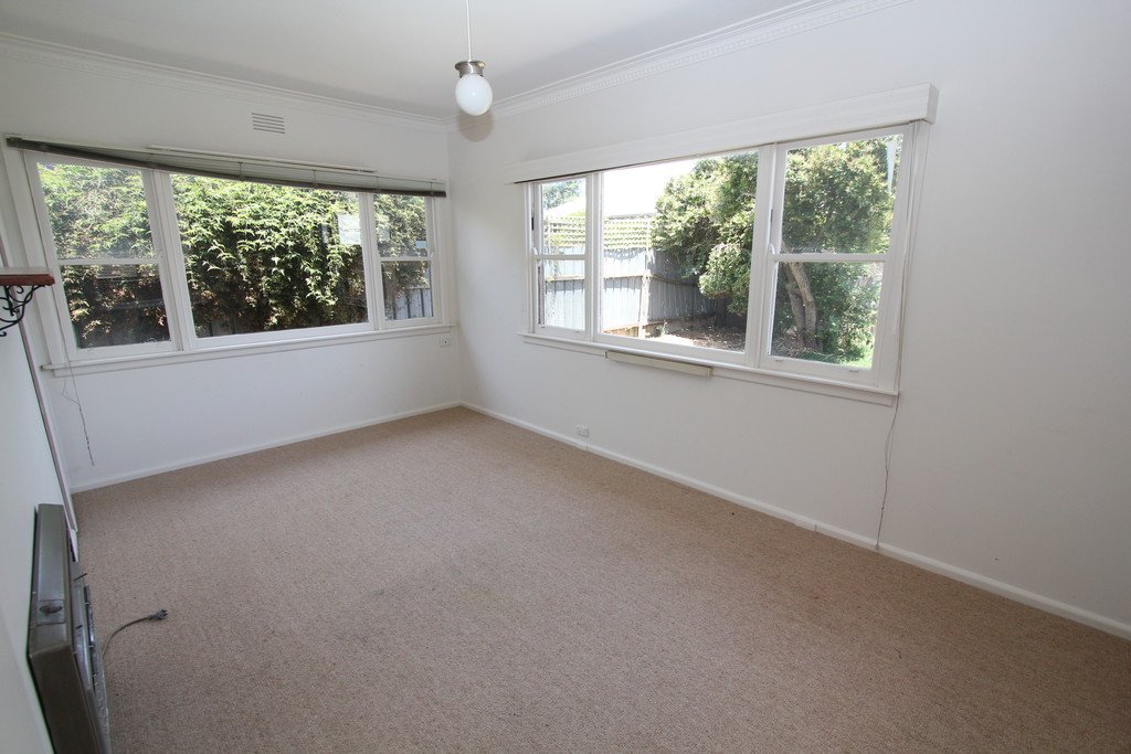 112 Beverin Street SEBASTOPOL 4