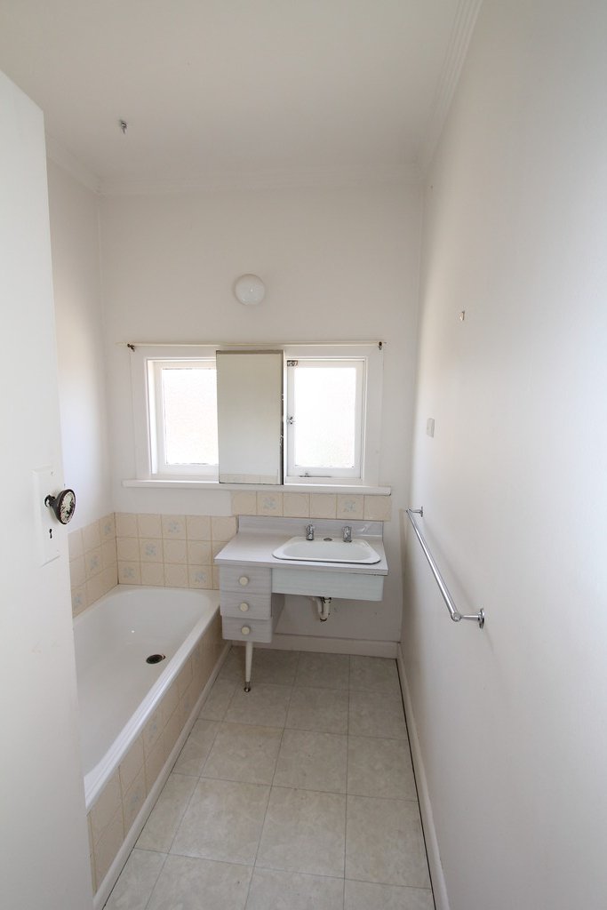 112 Beverin Street SEBASTOPOL 7