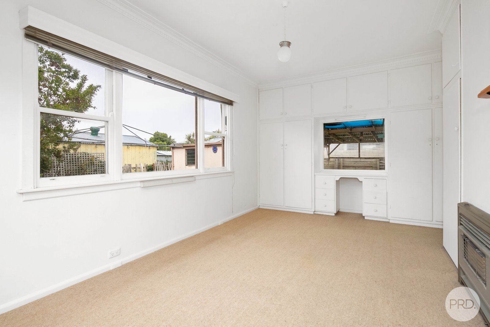 112 Beverin Street SEBASTOPOL 9
