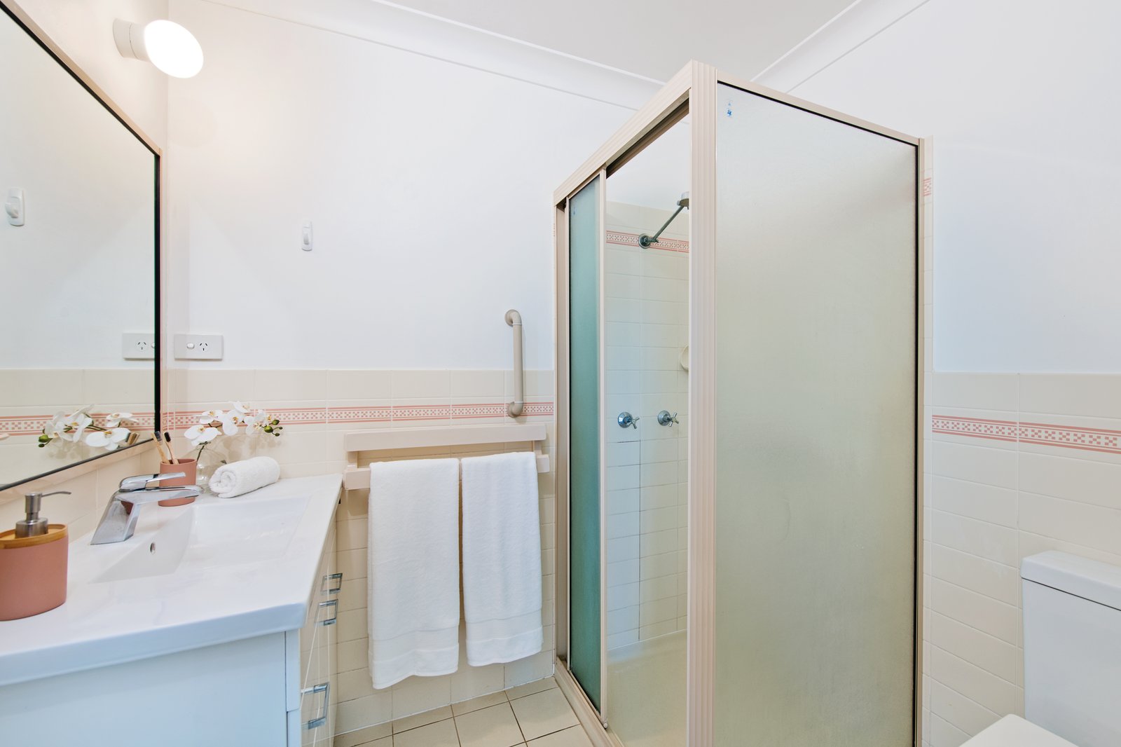 112 Camden Head Road DUNBOGAN 8