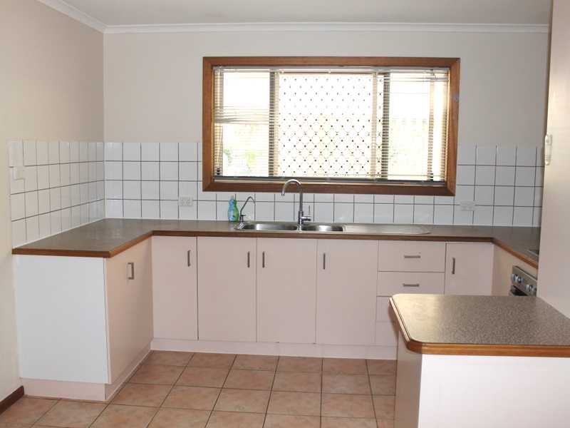 1/12 Chapple Court BOYNE ISLAND 10