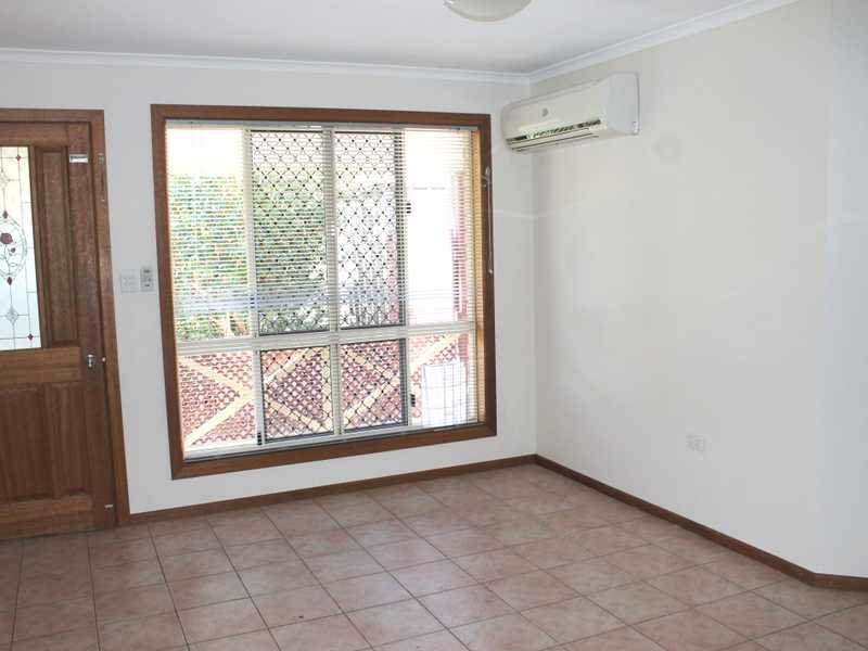 1/12 Chapple Court BOYNE ISLAND 24