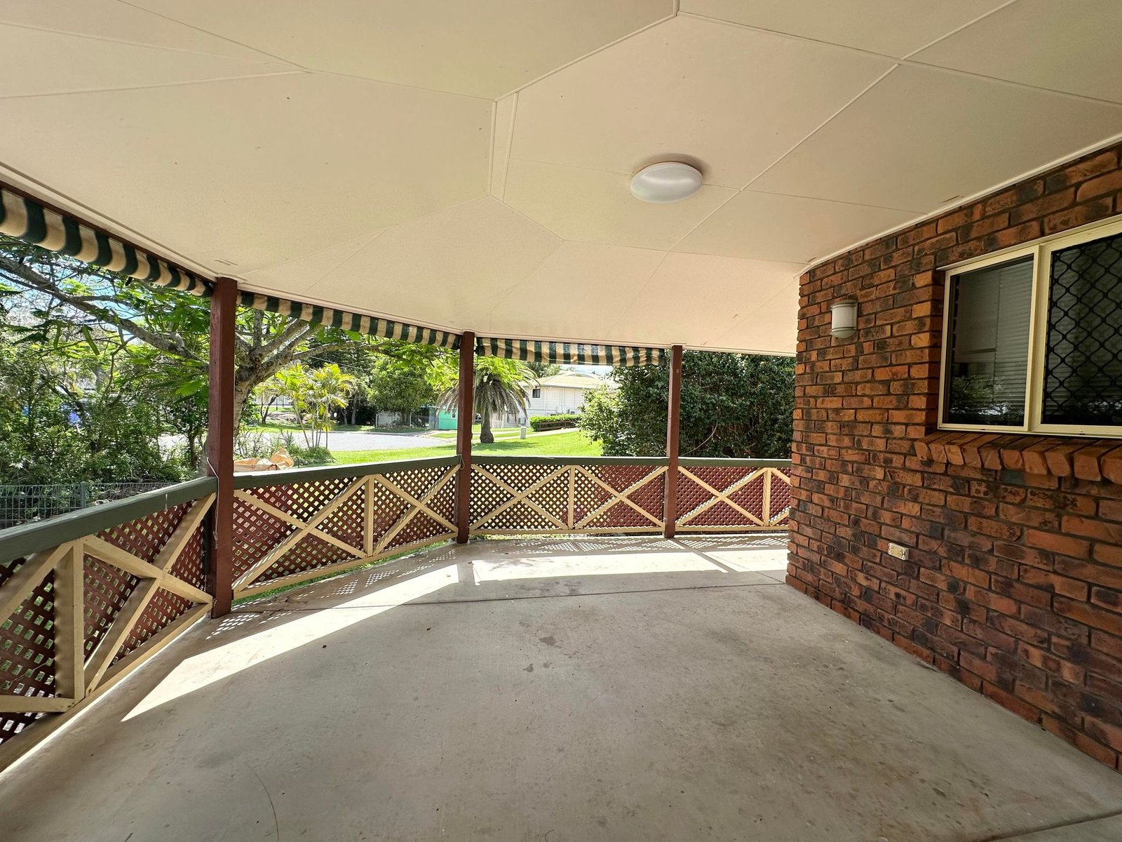 1/12 Chapple Court BOYNE ISLAND 13