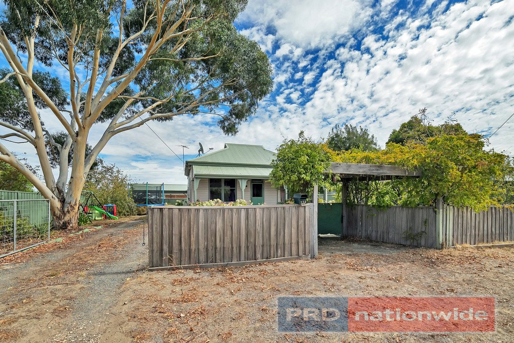 112 Clunes Road CRESWICK 1